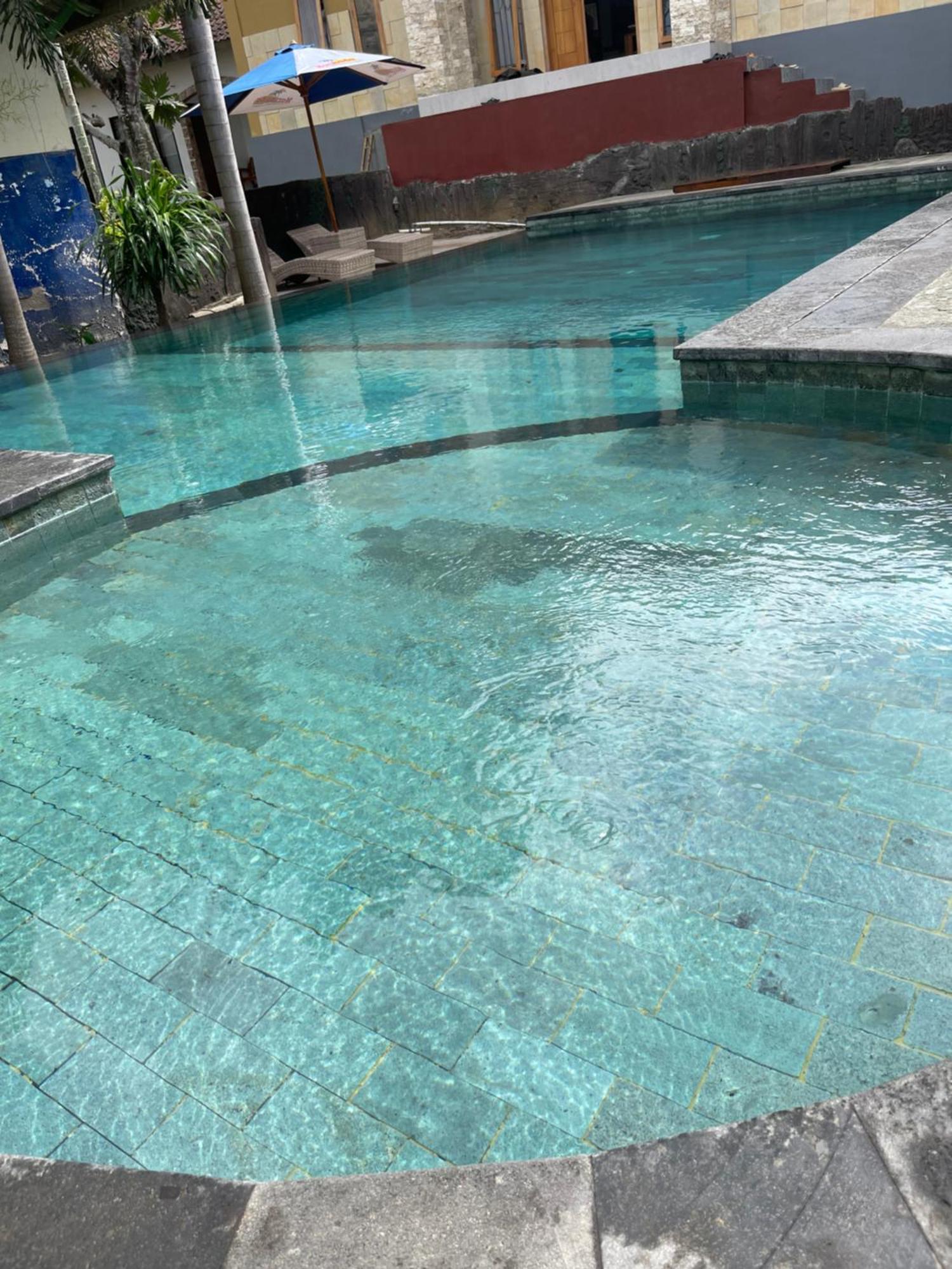 Tri Putri Homestay Kuta  Esterno foto
