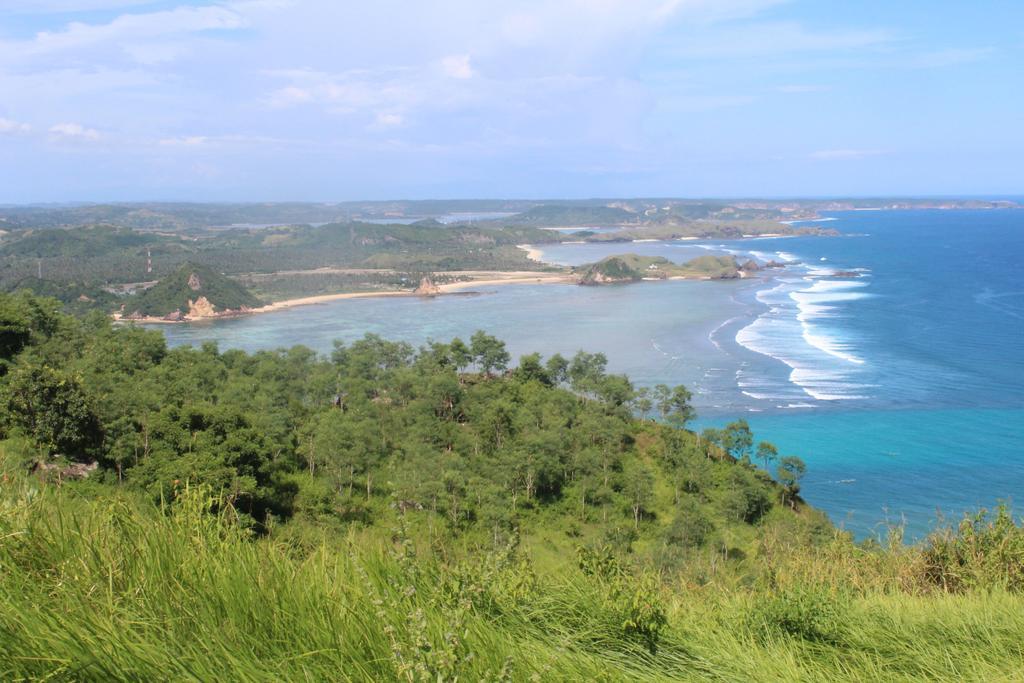 Tri Putri Homestay Kuta  Esterno foto