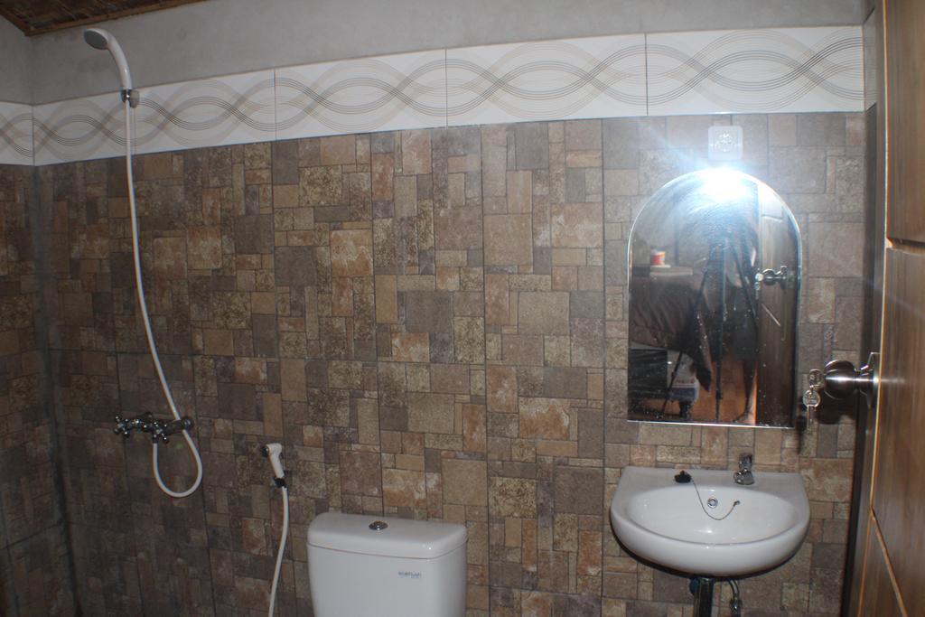 Tri Putri Homestay Kuta  Esterno foto