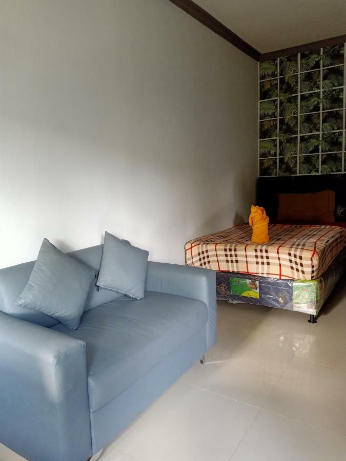 Tri Putri Homestay Kuta  Esterno foto
